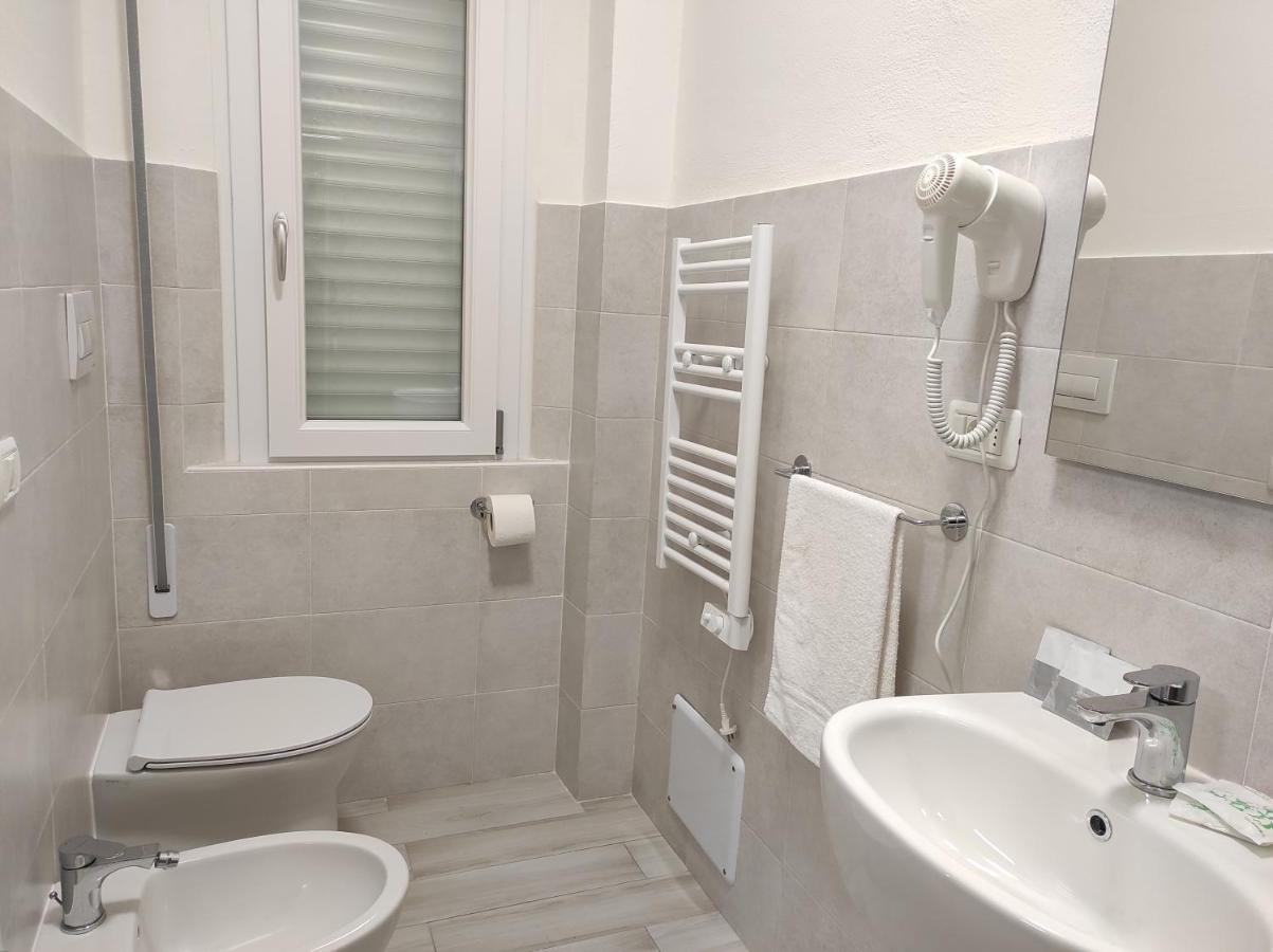 Hotel Gran San Bernardo Riccione Exterior photo