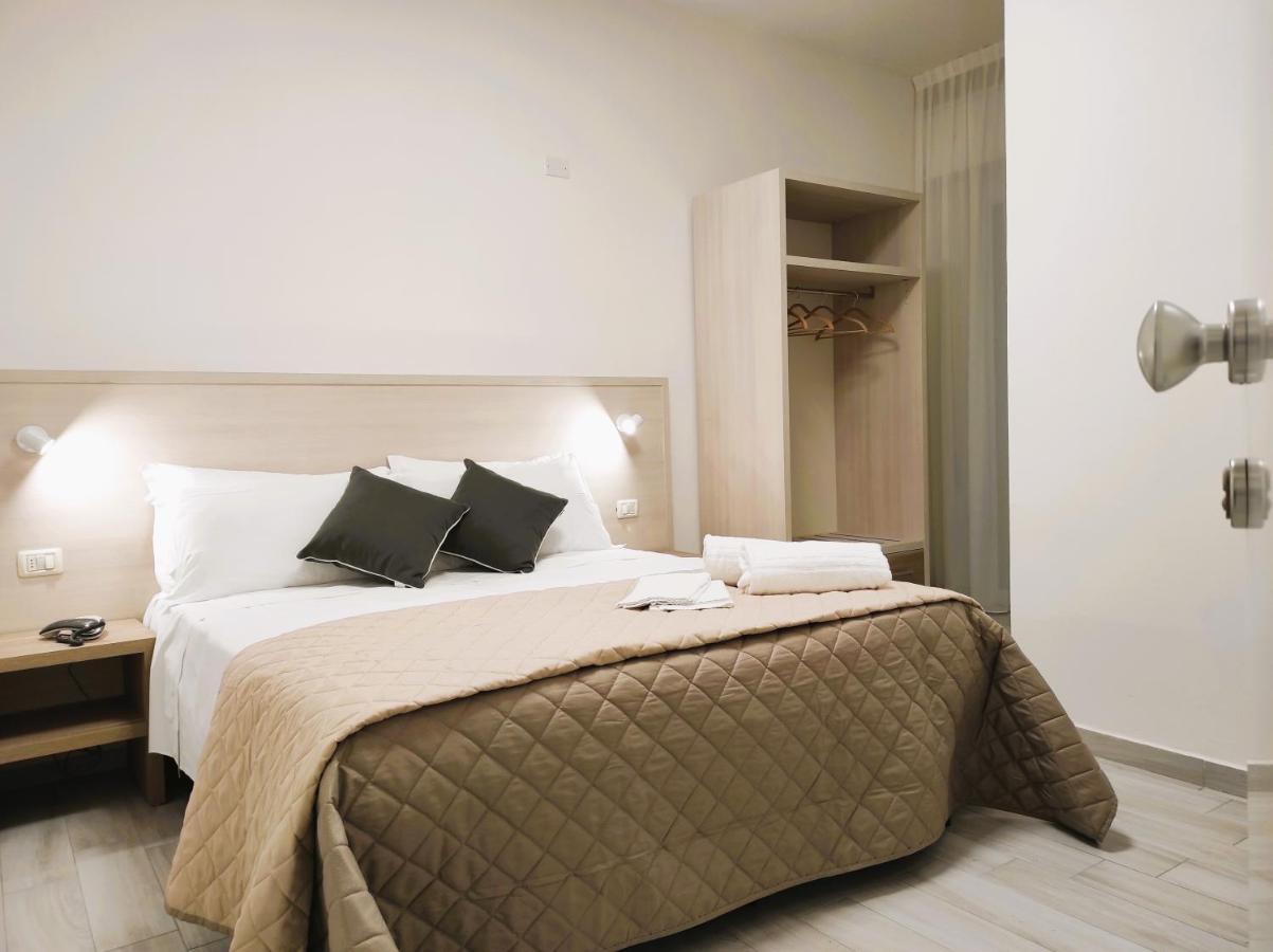 Hotel Gran San Bernardo Riccione Exterior photo