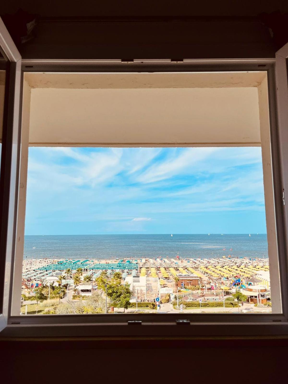 Hotel Gran San Bernardo Riccione Exterior photo